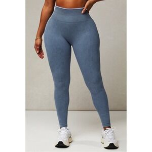 Fabletics Seamless Rib High-Waisted Legging in Washed Elemental Blue Size S